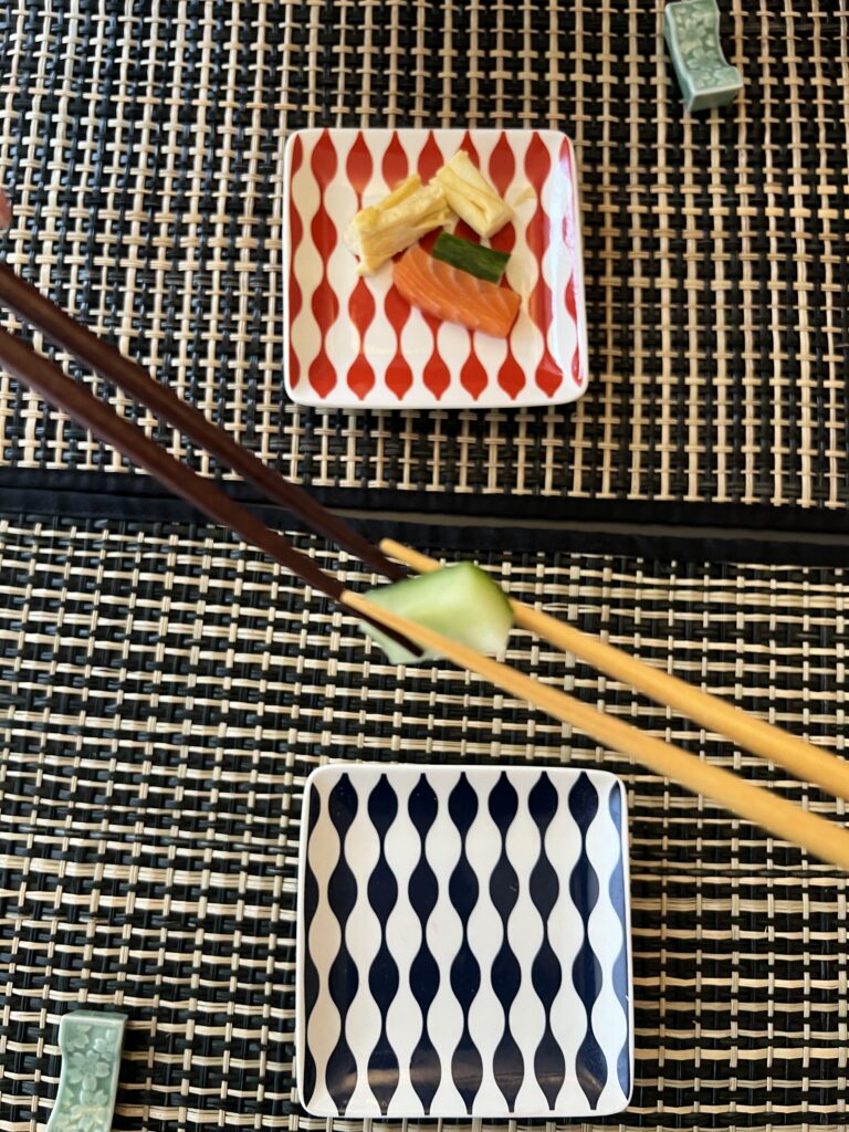 Comment utiliser les baguettes japonaises ? - TANOSHI